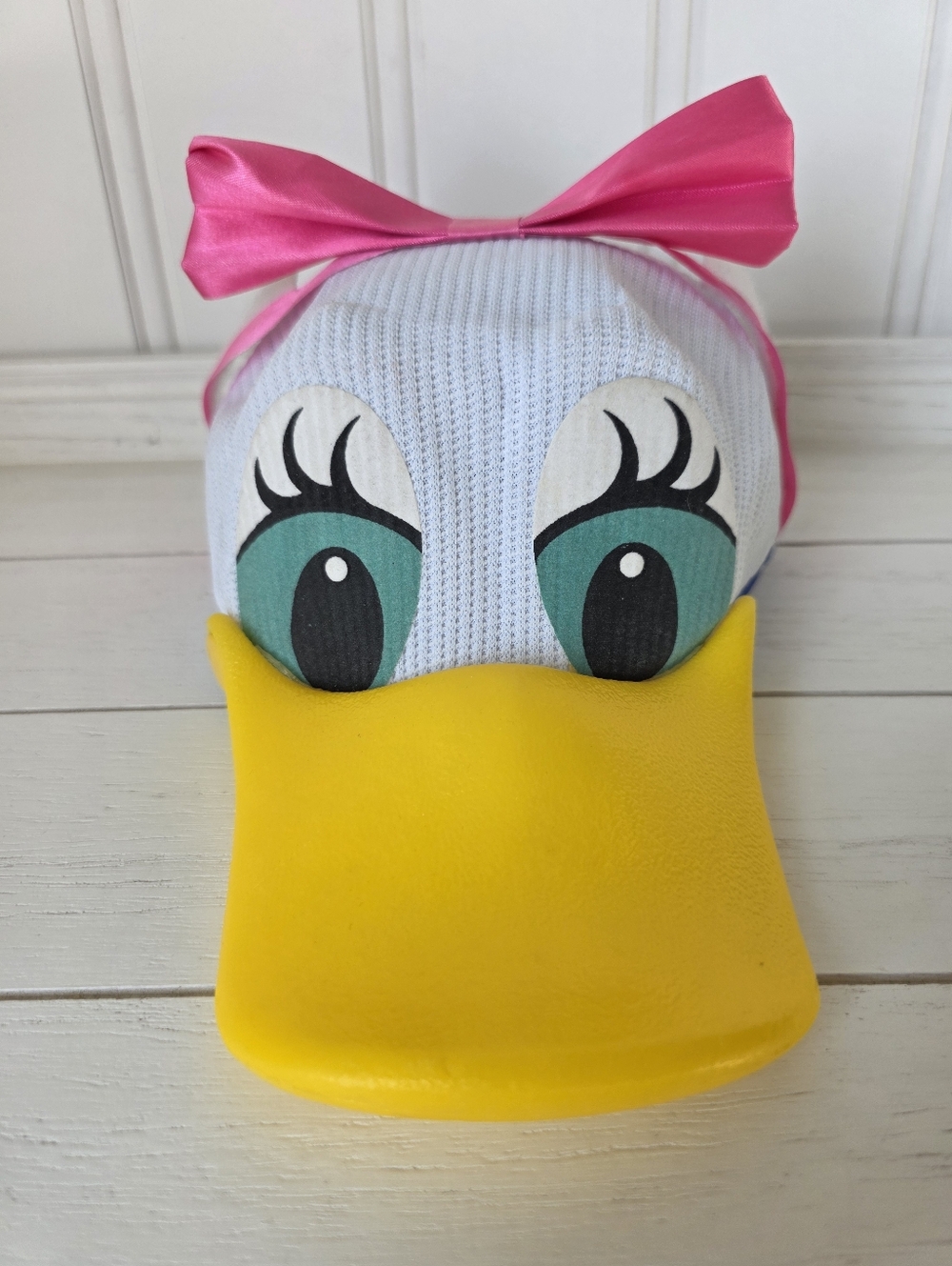 Vintage Disney Plastic Daisy Duck Mesh Cartoon Novelty Hat Cap